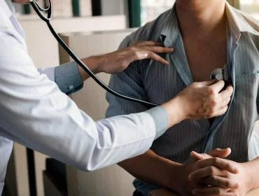بررسی کتاب‌های معاینه فیزیکی باربارا بیتز